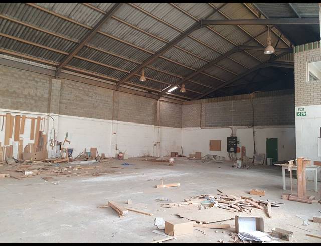 875M² FACTORY RENTED IN BLACKHEATH INDUSTRIAL